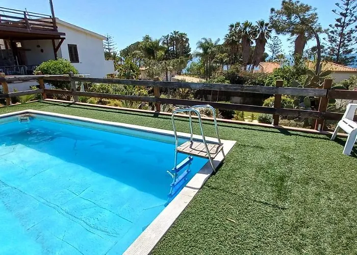 A Due Passi Dal Mare Con Piscina