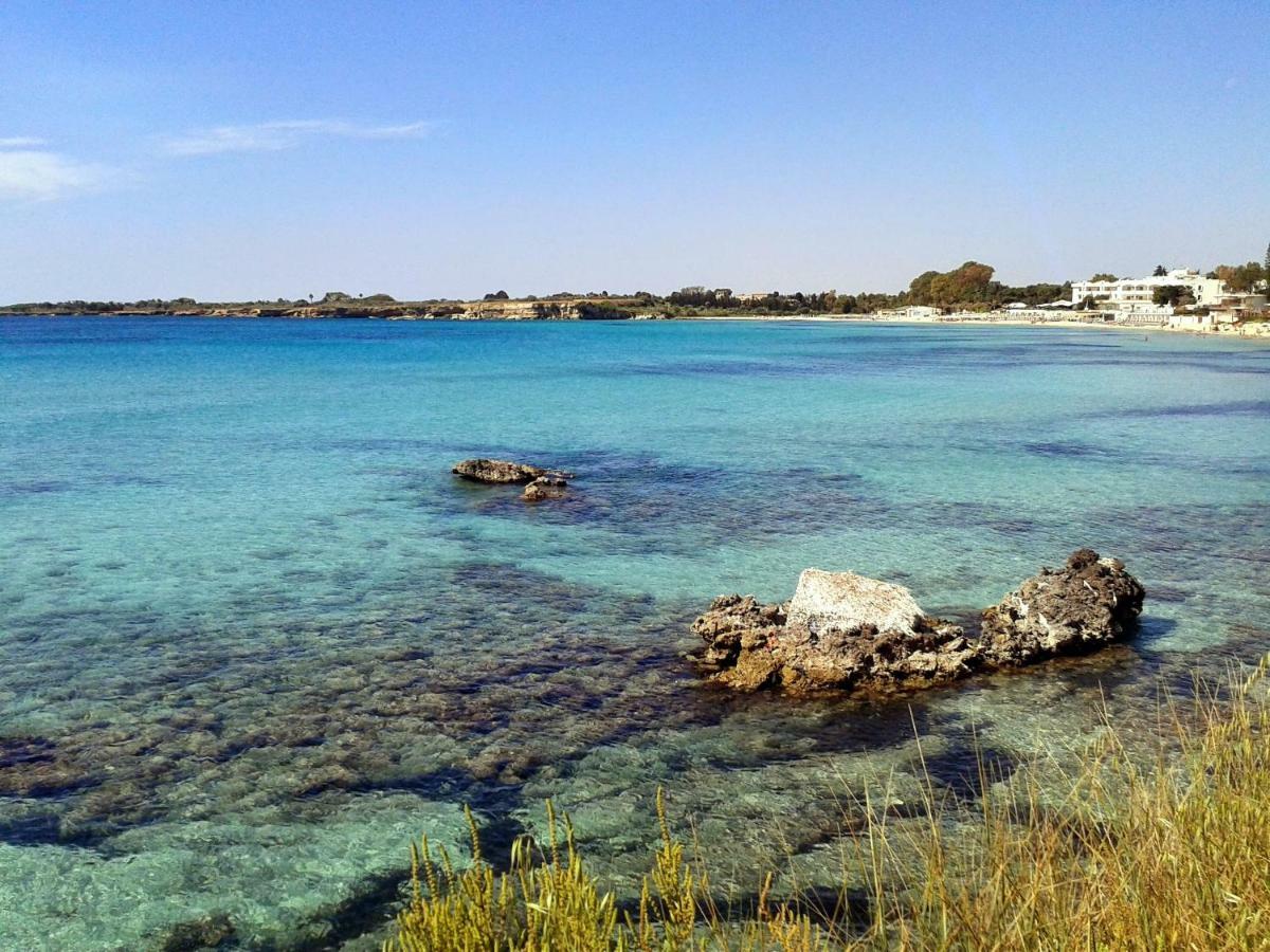 Ferienhaus A Due Passi Dal Mare Con Piscina Fontane Bianche