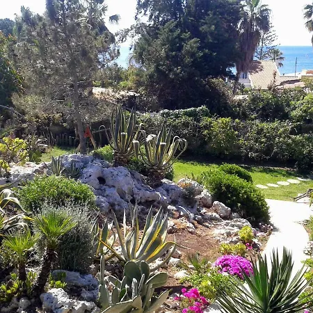 A Due Passi Dal Mare Con Piscina Villa Fontane Bianche Exterior photo